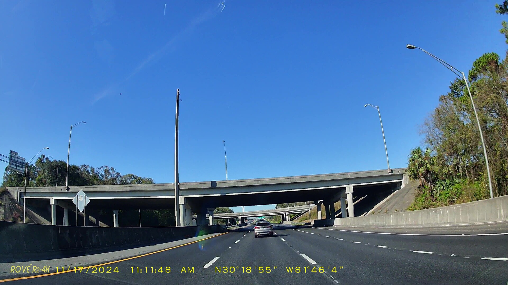 Westbound Interstate 10 approaching the Interstate 295 overpass in Jacksonville, Florida