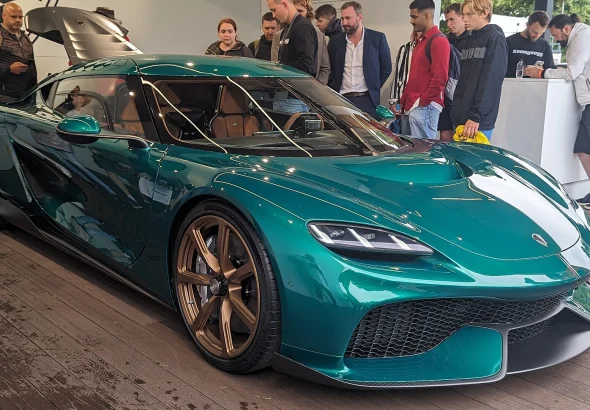 Koenigsegg Gemera four-seat hypercar