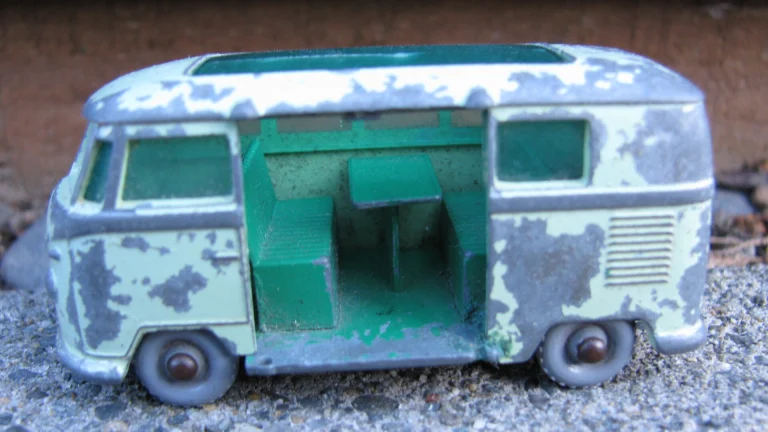 Lesney Matchbox Volkswagen Kombi bus die-cast toy