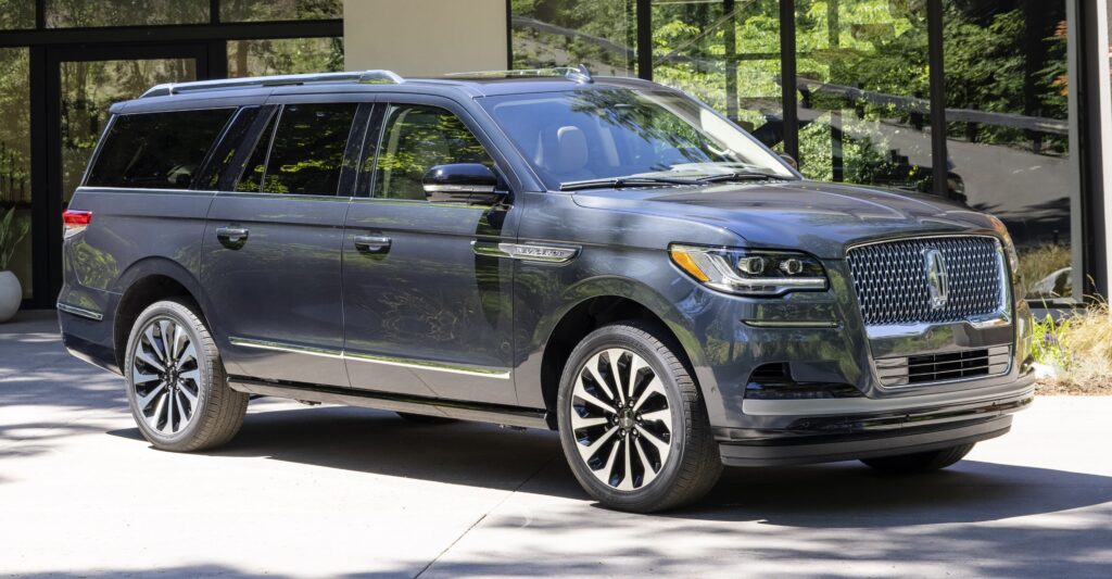 Dark 2022 Lincoln Navigator Black Label