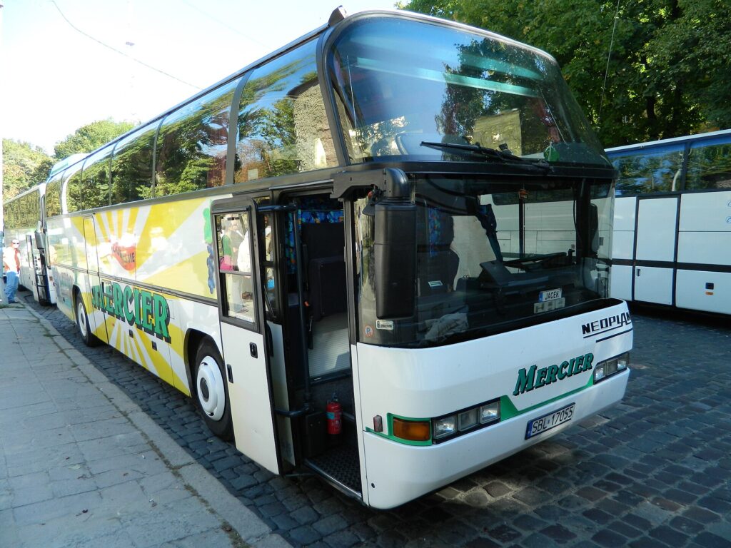 A Neoplan Spaceliner touring coach