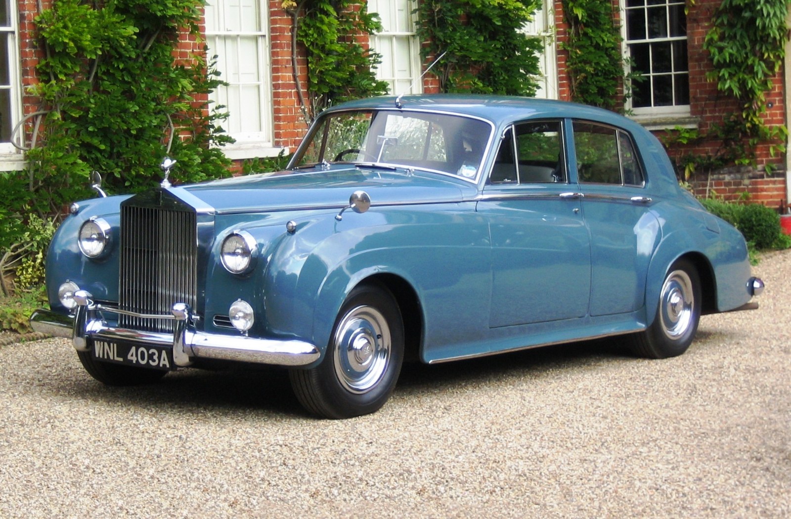 1956 Rolls-Royce Silver Cloud I in blue